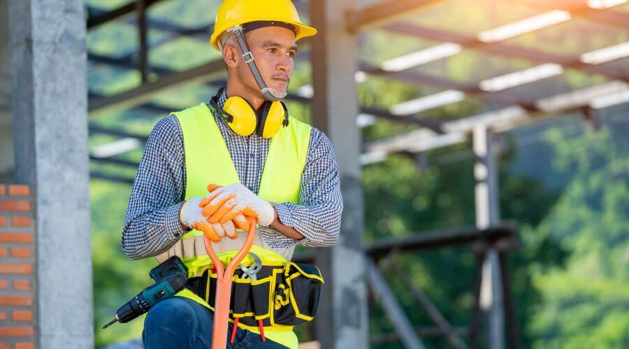 Professional gutter cleaning in Woodridge, IL